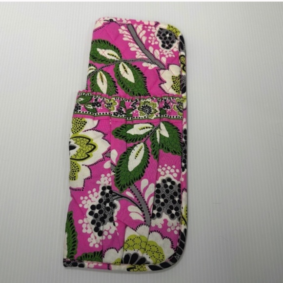 Vera Bradley Accessories - Vera Bradley Priscilla Pink Curling Iron Straightener Cosmetic Heat Proof Cover